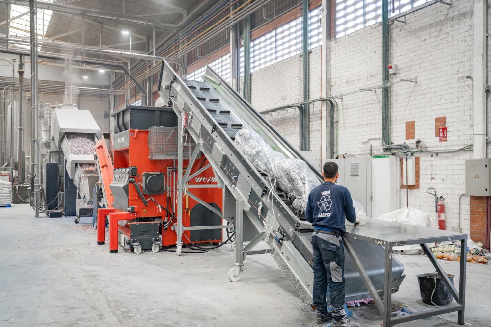 WURSI Relies on WEIMA W5.14 Shredders –  Shredding as a Key Process